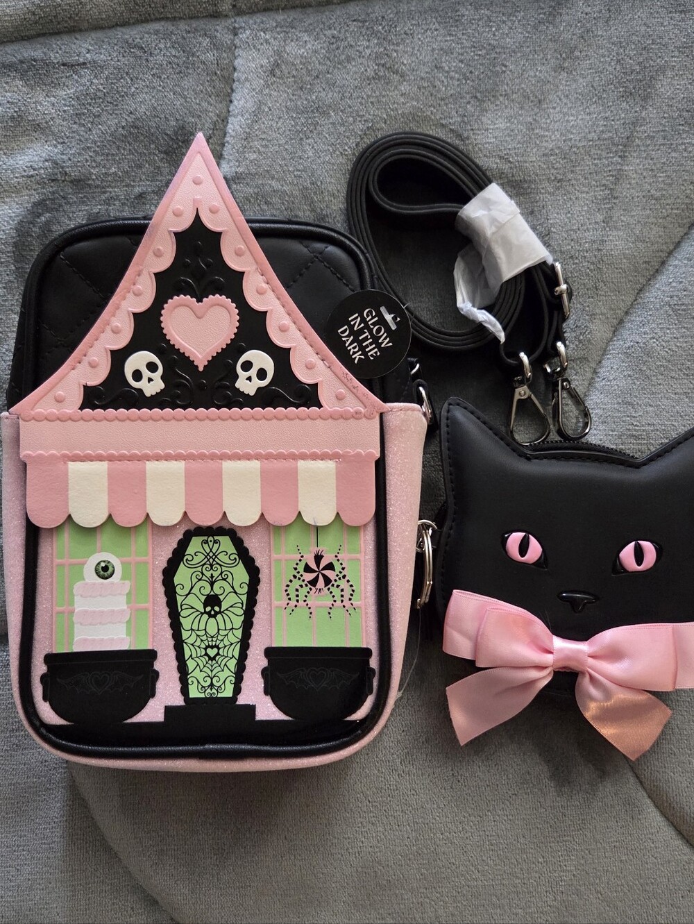 New 2025 B&BW Pink & Black Haunted House Crossbody Bag with Black Cat Coin Purse